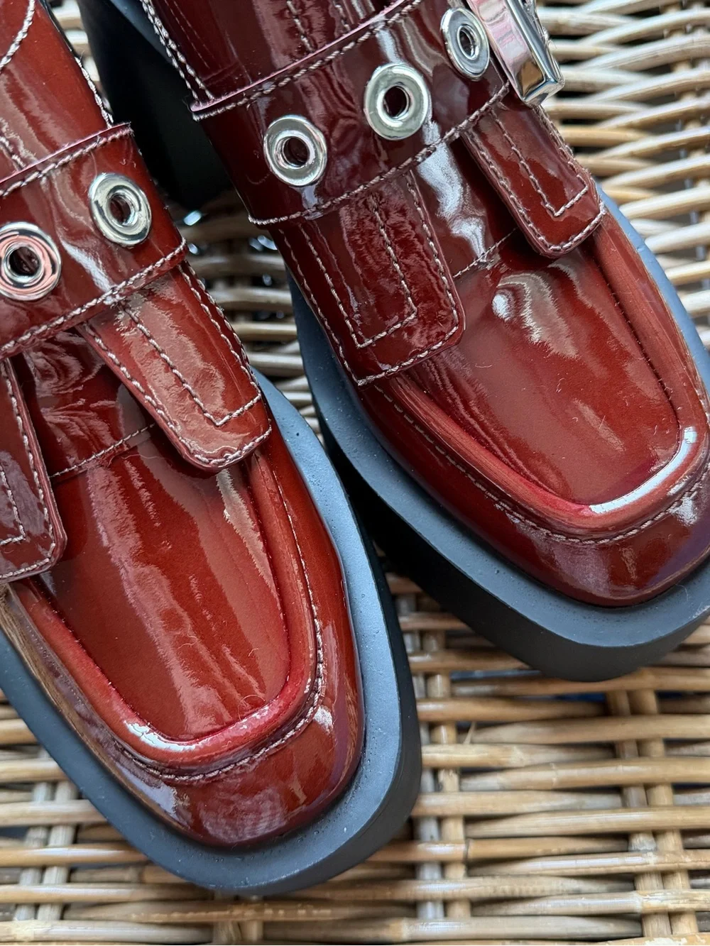 Larroudé Stewart Platform Heels Burgundy Wine Size 9 Patent Leather